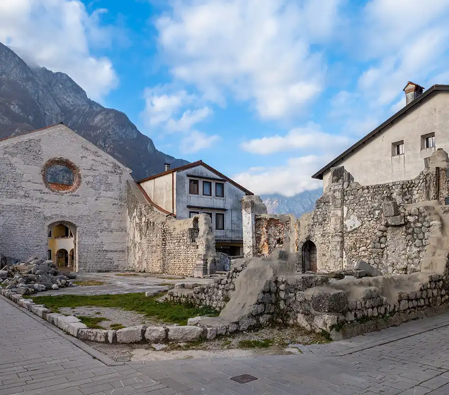 Ruine einer Kirche