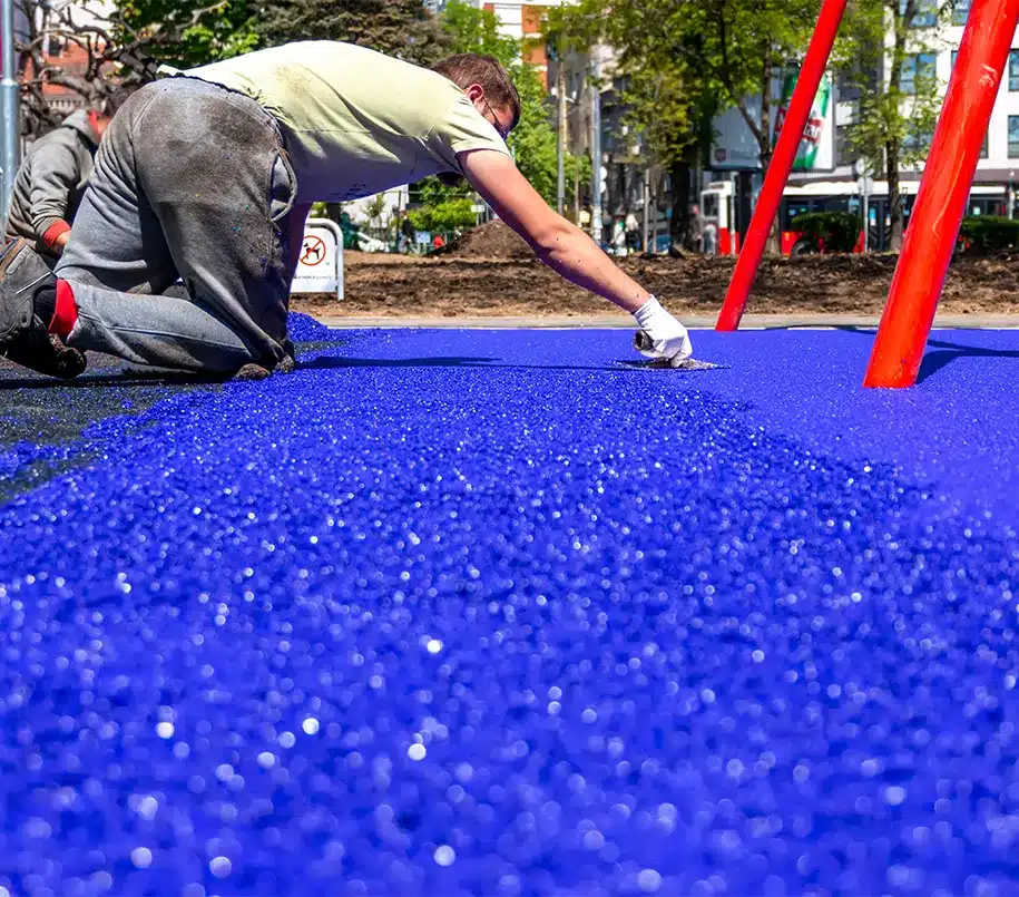 Spielplatzabbau in Berlin. Abrisswerk optimiert auch Spielplätze und baut Spielplätze auch auf.